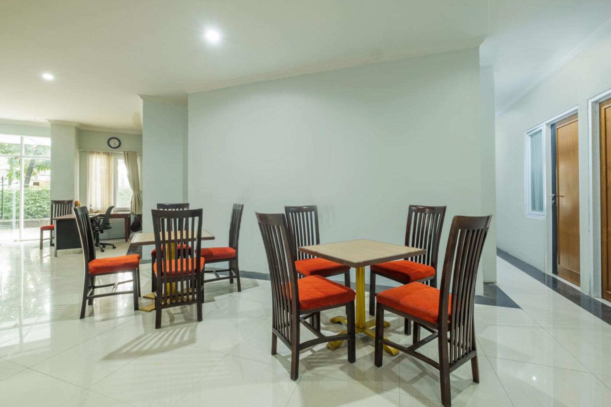 Oyo Living 2195 Al Jazeerah Residence Syariah Bandung Exteriér fotografie